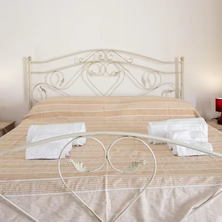 Hotiday Castello Ξενοδοχείο με διαμερίσματα 3*